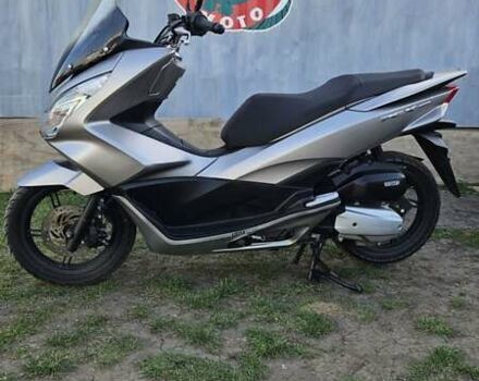 Хонда PCX 150, об'ємом двигуна 0 л та пробігом 25 тис. км за 2350 $, фото 8 на Automoto.ua