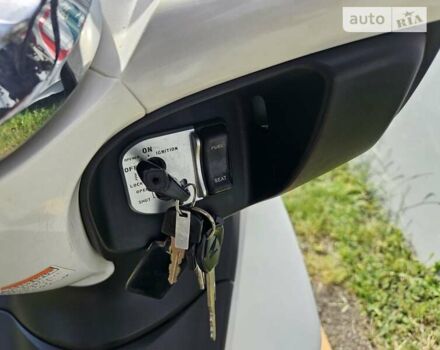 Хонда PCX 150, об'ємом двигуна 0 л та пробігом 18 тис. км за 2400 $, фото 6 на Automoto.ua