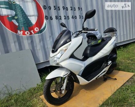 Хонда PCX 150, об'ємом двигуна 0 л та пробігом 18 тис. км за 2400 $, фото 3 на Automoto.ua