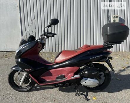 Хонда PCX 150, объемом двигателя 0 л и пробегом 38 тыс. км за 2200 $, фото 1 на Automoto.ua