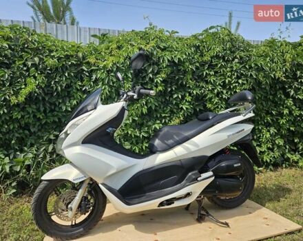 Хонда PCX 150, об'ємом двигуна 0 л та пробігом 19 тис. км за 1999 $, фото 13 на Automoto.ua