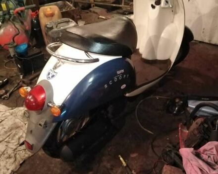 Белый Хонда Scoopy AF-55, объемом двигателя 0.05 л и пробегом 4 тыс. км за 300 $, фото 5 на Automoto.ua