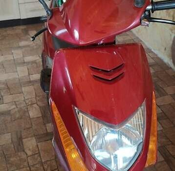 Красный Хонда SCV 100, объемом двигателя 0.1 л и пробегом 20 тыс. км за 630 $, фото 3 на Automoto.ua