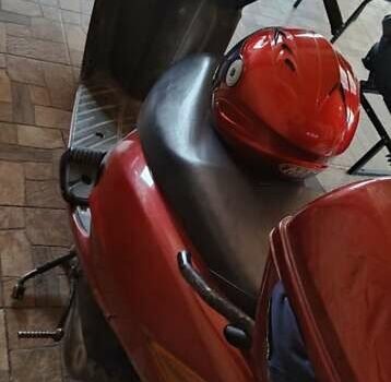 Красный Хонда SCV 100, объемом двигателя 0.1 л и пробегом 20 тыс. км за 630 $, фото 2 на Automoto.ua