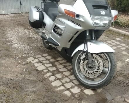 Хонда ST 1100, объемом двигателя 1.1 л и пробегом 0 тыс. км за 3700 $, фото 2 на Automoto.ua