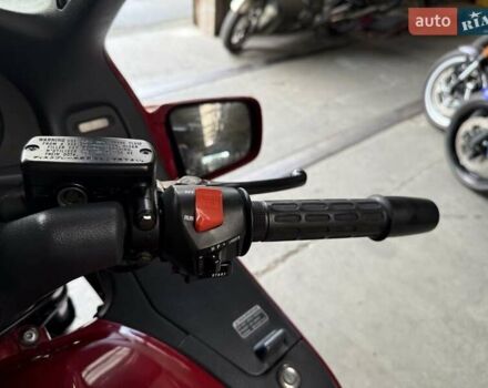 Красный Хонда ST 1100 Pan European, объемом двигателя 1.1 л и пробегом 98 тыс. км за 4600 $, фото 3 на Automoto.ua