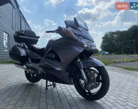 Серый Хонда ST 1300 Pan European, объемом двигателя 0 л и пробегом 56 тыс. км за 6300 $, фото 3 на Automoto.ua