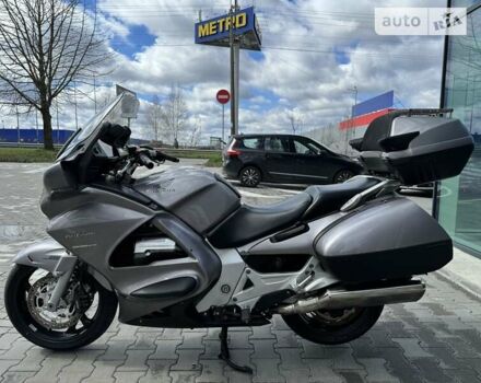 Сірий Хонда ST 1300 Pan European, об'ємом двигуна 1.3 л та пробігом 43 тис. км за 6299 $, фото 5 на Automoto.ua