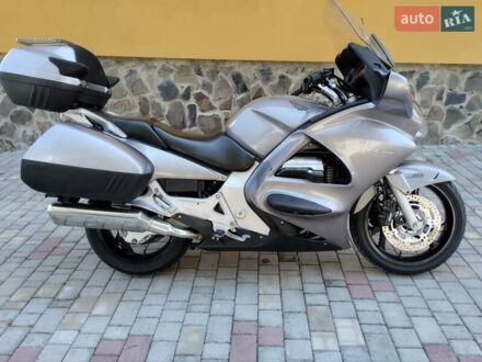 Хонда ST 1300 Pan European 2002 в Луцке на Automoto.ua Серый Хонда ST 1300 Pan European, объемом двигателя 1.3 л и пробегом 50 тыс. км за 6500 $, фото 1 на Automoto.ua