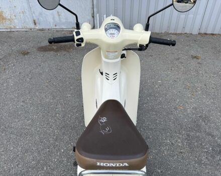 Хонда Super Cub 110, объемом двигателя 0.11 л и пробегом 0 тыс. км за 1950 $, фото 9 на Automoto.ua