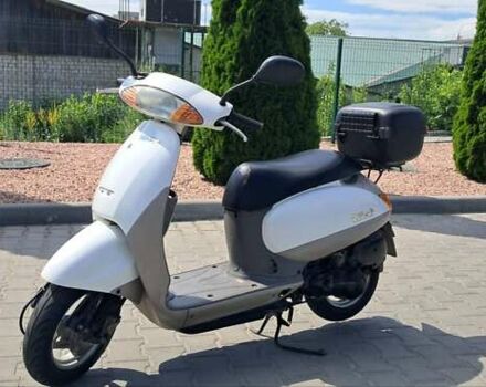 Белый Хонда Tact AF-51, объемом двигателя 0.05 л и пробегом 10 тыс. км за 650 $, фото 1 на Automoto.ua