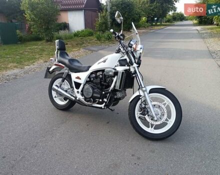Білий Хонда VF 750 Magna, об'ємом двигуна 0.75 л та пробігом 30 тис. км за 2800 $, фото 3 на Automoto.ua