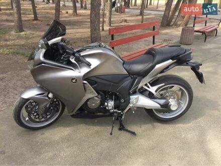 Хонда VFR 1200 2010 у Києві на Automoto.ua Хонда VFR 1200, об'ємом двигуна 0 л та пробігом 36 тис. км за 9200 $, фото 1 на Automoto.ua