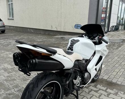 Білий Хонда VFR 800F Interceptor, об'ємом двигуна 0.8 л та пробігом 31 тис. км за 5299 $, фото 10 на Automoto.ua