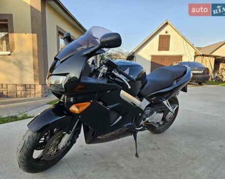 Чорний Хонда VFR 800F Interceptor, об'ємом двигуна 0.8 л та пробігом 106 тис. км за 3800 $, фото 3 на Automoto.ua