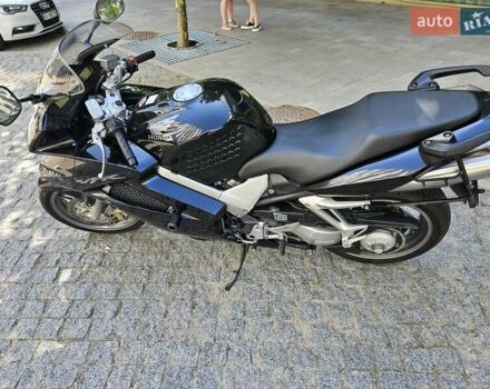 Чорний Хонда VFR 800F Interceptor, об'ємом двигуна 0.78 л та пробігом 57 тис. км за 6500 $, фото 4 на Automoto.ua