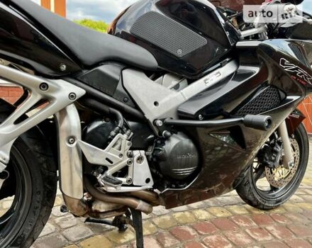 Чорний Хонда VFR 800F Interceptor, об'ємом двигуна 0.78 л та пробігом 51 тис. км за 5300 $, фото 3 на Automoto.ua