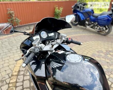 Чорний Хонда VFR 800F Interceptor, об'ємом двигуна 0.78 л та пробігом 51 тис. км за 5300 $, фото 2 на Automoto.ua