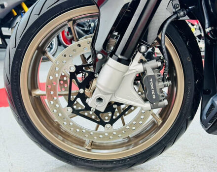 Чорний Хонда VFR 800F Interceptor, об'ємом двигуна 0.8 л та пробігом 1 тис. км за 10500 $, фото 14 на Automoto.ua