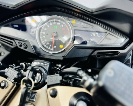 Чорний Хонда VFR 800F Interceptor, об'ємом двигуна 0.8 л та пробігом 1 тис. км за 10500 $, фото 27 на Automoto.ua