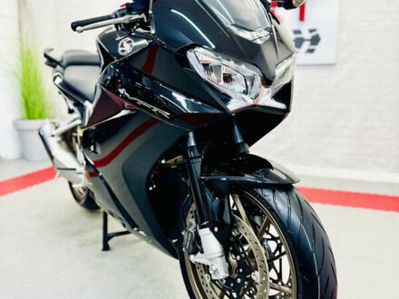 Чорний Хонда VFR 800F Interceptor, об'ємом двигуна 0.8 л та пробігом 1 тис. км за 10500 $, фото 1 на Automoto.ua
