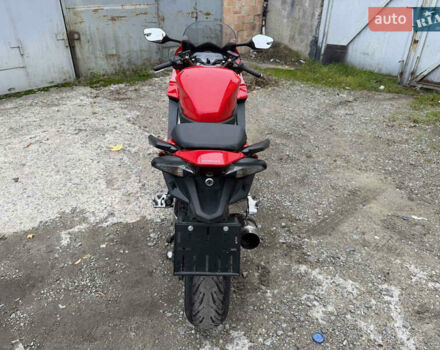 Хонда VFR 800F Interceptor 2015 у Києві на Automoto.ua Червоний Хонда VFR 800F Interceptor, об'ємом двигуна 0.8 л та пробігом 15 тис. км за 7900 $, фото 8 на Automoto.ua