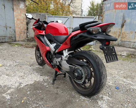 Хонда VFR 800F Interceptor 2015 у Києві на Automoto.ua Червоний Хонда VFR 800F Interceptor, об'ємом двигуна 0.8 л та пробігом 15 тис. км за 7900 $, фото 7 на Automoto.ua