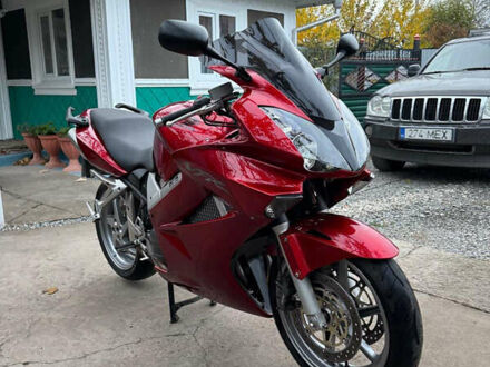 Красный Хонда VFR 800F Interceptor, объемом двигателя 0.78 л и пробегом 45 тыс. км за 5700 $, фото 1 на Automoto.ua