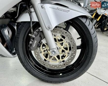 Хонда VFR 800F Interceptor, объемом двигателя 0.8 л и пробегом 38 тыс. км за 5599 $, фото 6 на Automoto.ua