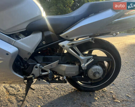 Хонда VFR 800F Interceptor, об'ємом двигуна 0.8 л та пробігом 8 тис. км за 4950 $, фото 15 на Automoto.ua