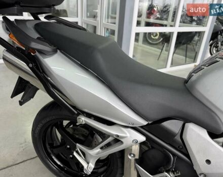 Хонда VFR 800F Interceptor, объемом двигателя 0.8 л и пробегом 38 тыс. км за 5599 $, фото 9 на Automoto.ua
