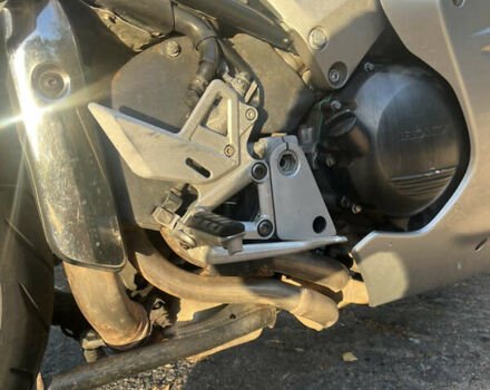 Хонда VFR 800F Interceptor, об'ємом двигуна 0.8 л та пробігом 8 тис. км за 4950 $, фото 17 на Automoto.ua