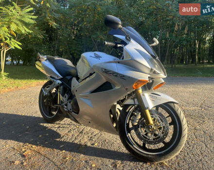 Хонда VFR 800F Interceptor, об'ємом двигуна 0.8 л та пробігом 8 тис. км за 4950 $, фото 5 на Automoto.ua