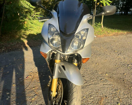 Хонда VFR 800F Interceptor, об'ємом двигуна 0.8 л та пробігом 8 тис. км за 4950 $, фото 4 на Automoto.ua