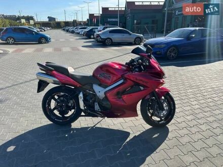 Хонда VFR 800F Interceptor, объемом двигателя 0 л и пробегом 79 тыс. км за 5500 $, фото 1 на Automoto.ua