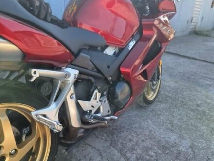 Хонда VFR 800F Interceptor, объемом двигателя 0 л и пробегом 13 тыс. км за 7400 $, фото 1 на Automoto.ua