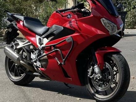 Хонда VFR 800F Interceptor, объемом двигателя 0 л и пробегом 45 тыс. км за 7000 $, фото 1 на Automoto.ua