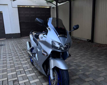 Сірий Хонда VFR 800F Interceptor, об'ємом двигуна 0.8 л та пробігом 74 тис. км за 3400 $, фото 1 на Automoto.ua