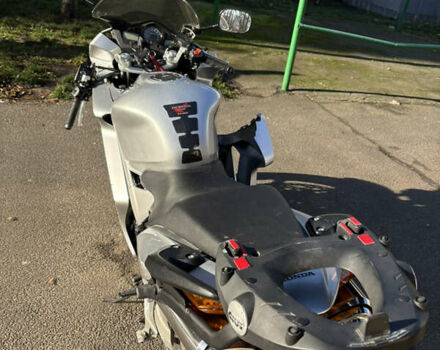 Серый Хонда VFR 800F Interceptor, объемом двигателя 0.78 л и пробегом 41 тыс. км за 4000 $, фото 2 на Automoto.ua