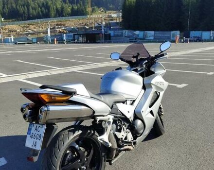 Серый Хонда VFR 800F Interceptor, объемом двигателя 0.78 л и пробегом 50 тыс. км за 5200 $, фото 4 на Automoto.ua