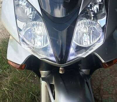 Хонда VFR 800F Interceptor 2004 в Бердичеве на Automoto.ua Серый Хонда VFR 800F Interceptor, объемом двигателя 0.78 л и пробегом 48 тыс. км за 4850 $, фото 26 на Automoto.ua