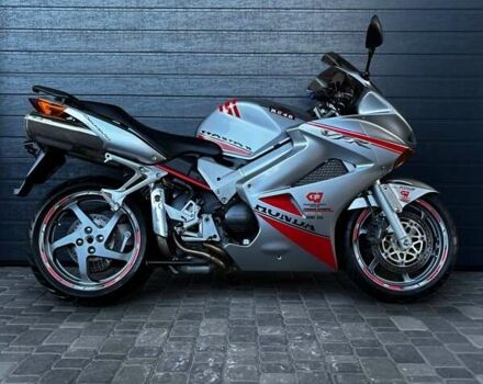 Сірий Хонда VFR 800F Interceptor, об'ємом двигуна 0.8 л та пробігом 37 тис. км за 5800 $, фото 1 на Automoto.ua