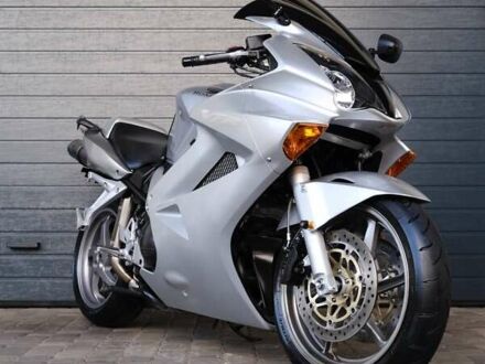 Сірий Хонда VFR 800F Interceptor, об'ємом двигуна 0.8 л та пробігом 18 тис. км за 5800 $, фото 1 на Automoto.ua