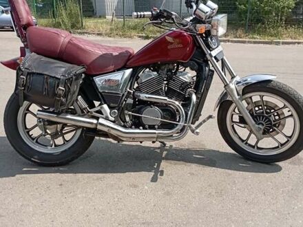Хонда VT 500C 1987 в Одессе на Automoto.ua Красный Хонда VT 500C, объемом двигателя 0 л и пробегом 43 тыс. км за 3400 $, фото 1 на Automoto.ua