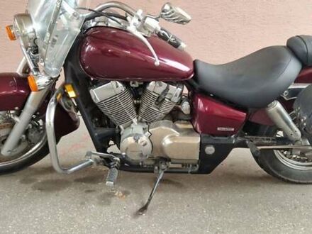 Хонда VT 750C 2004 в Кропивницком (Кировограде) на Automoto.ua Красный Хонда VT 750C, объемом двигателя 0.75 л и пробегом 11 тыс. км за 5000 $, фото 1 на Automoto.ua