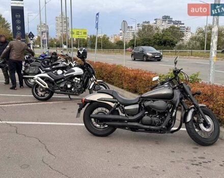 Хонда VT 750C 2014 в Киеве на Automoto.ua Серый Хонда VT 750C, объемом двигателя 0.75 л и пробегом 28 тыс. км за 6800 $, фото 3 на Automoto.ua
