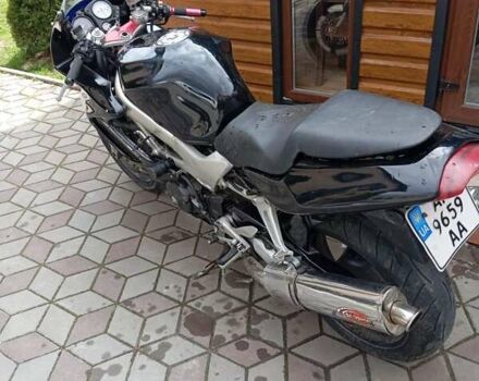 Чорний Хонда VTR 1000F, об'ємом двигуна 1 л та пробігом 20 тис. км за 2500 $, фото 1 на Automoto.ua