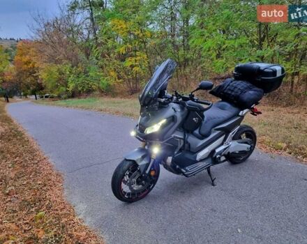 Серый Хонда X-ADV 750, объемом двигателя 0.75 л и пробегом 35 тыс. км за 11000 $, фото 1 на Automoto.ua