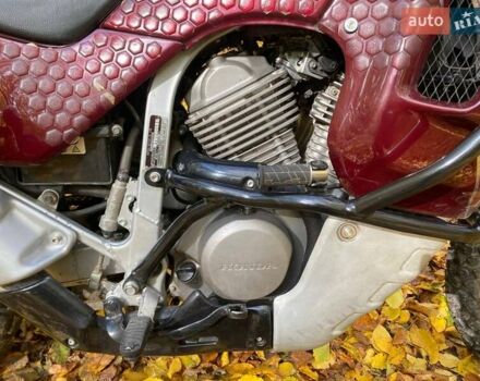 Хонда XL 600V Transalp 1996 в Виннице на Automoto.ua Красный Хонда XL 600V Transalp, объемом двигателя 0.58 л и пробегом 87 тыс. км за 3200 $, фото 16 на Automoto.ua