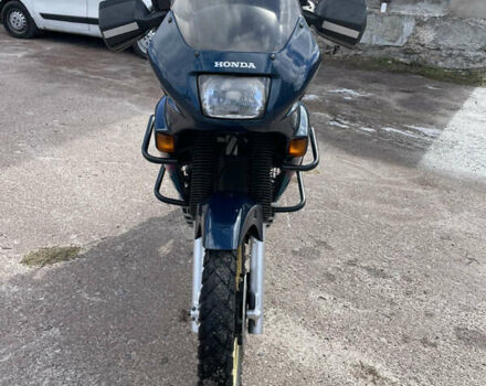 Зеленый Хонда XL 600V Transalp, объемом двигателя 0.58 л и пробегом 61 тыс. км за 3500 $, фото 2 на Automoto.ua